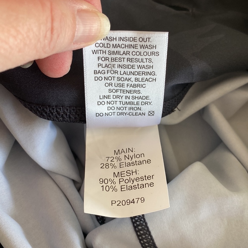 Rockwear Capri Leggings - Picture 6 of 8